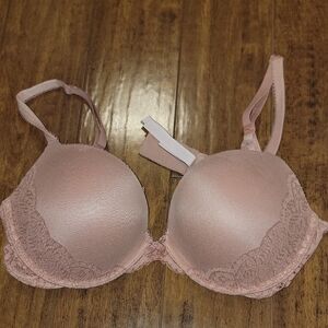 Victoria's Secret 38C push up bra